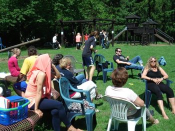 Freie evangelische Gemeinde Wuppertal Barmen - Freizeit Wartenberg Relaxen draußen